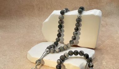 The Qamar Map Masbaha | 33-Bead Grey Map Jasper (10mm)